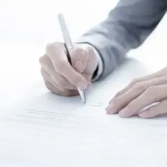 Co to prawo cytatu i jak uniknąć problemów z prawem autorskim