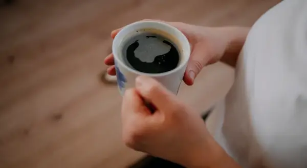 Co oznacza cytat zalewają nas emocje i jak wpływa na nasze życie