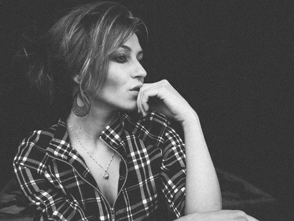 Zdjęcie Cytaty jestem jaka jestem - znajdź inspirację do akceptacji siebie